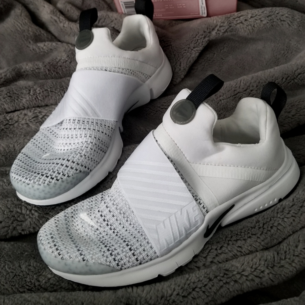 Nike Presto • Womans Size 6